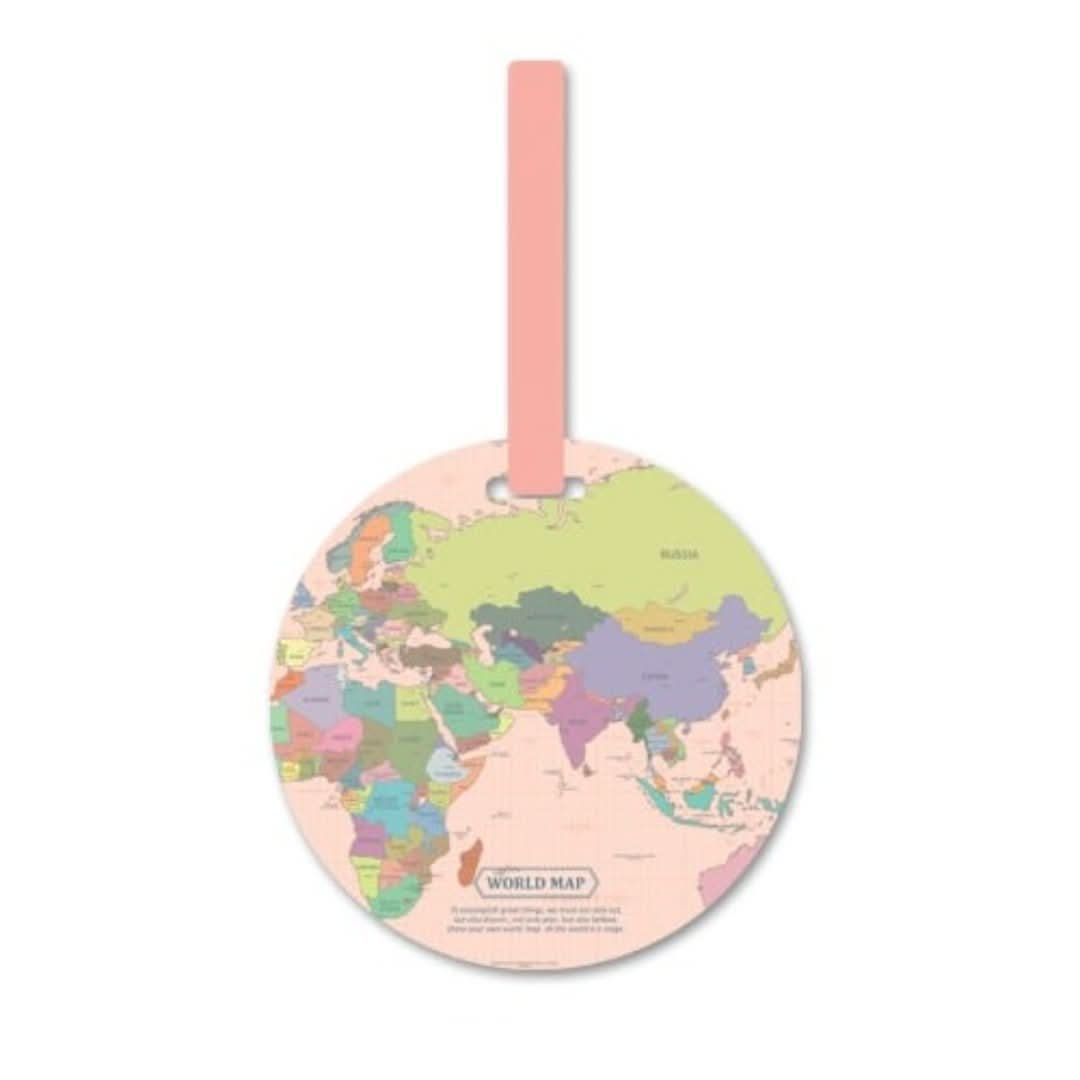 Etiquette de bagage à la mode pour la carte du monde