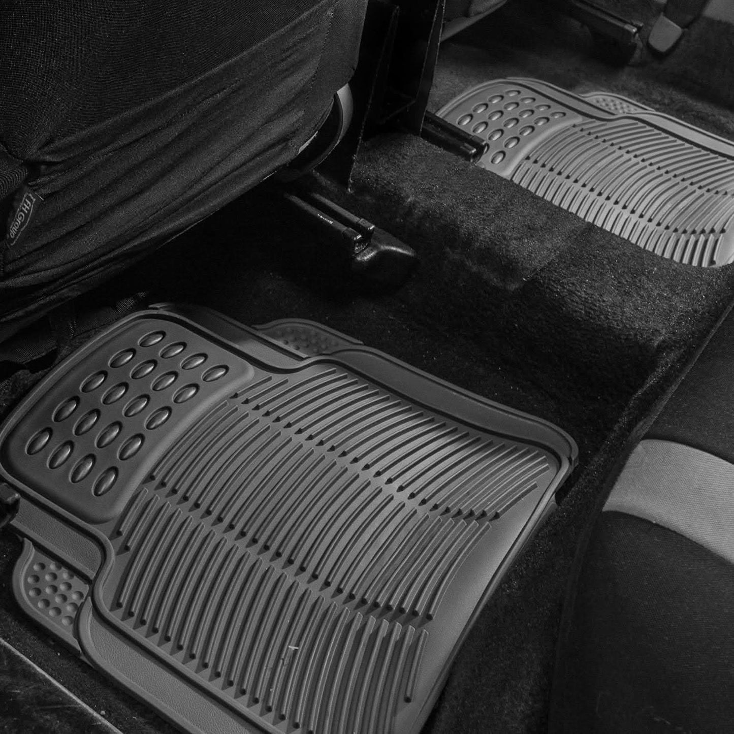 Tapis de sol pour automobile | Universal Fit - ShadeFlair